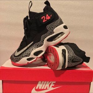 Nike Air Griffey Max 1 White/Black/Atomic Red